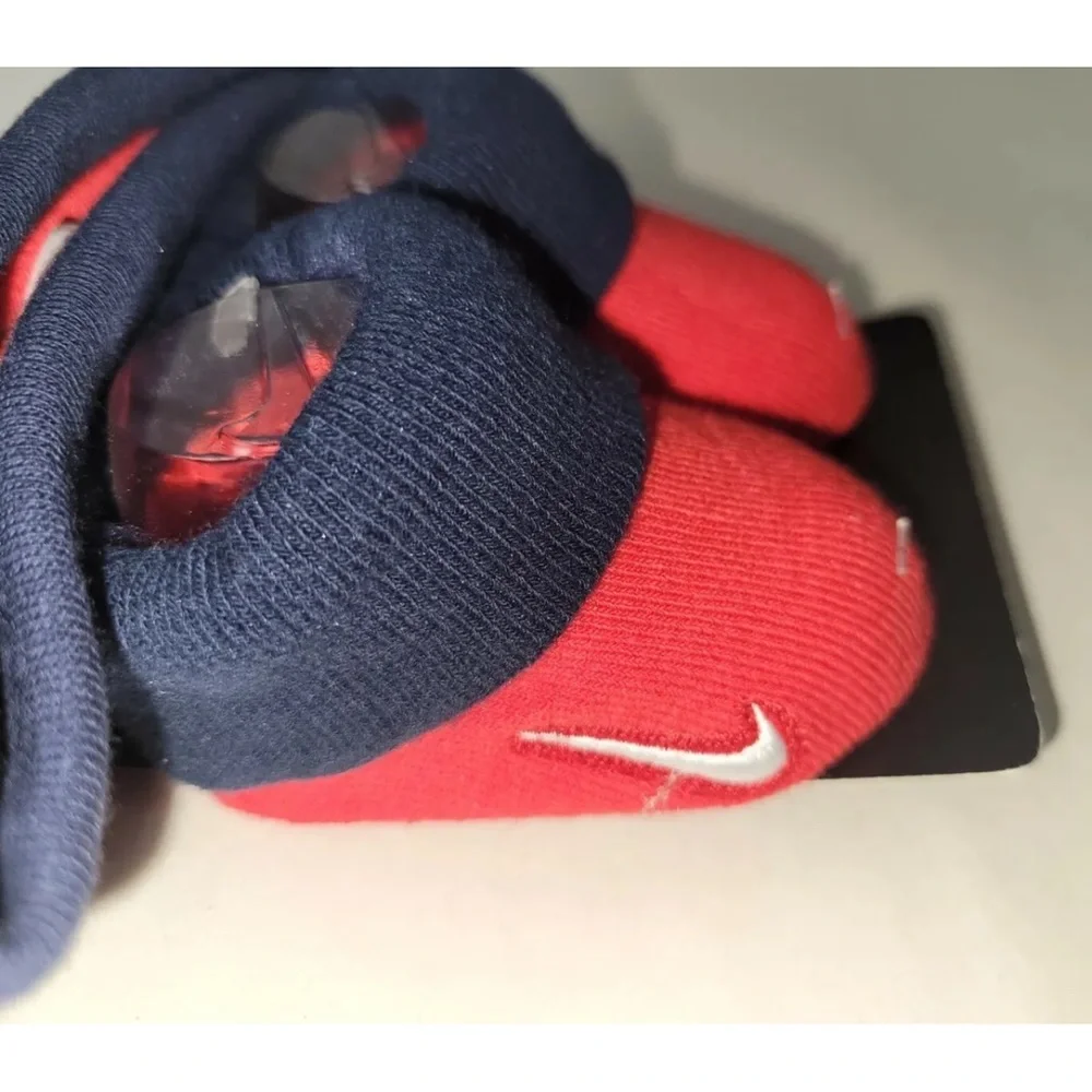 NWT Nike Newborn Infant Baby Red Blue Beanie Hat & Bootie Set 0-6 months - Picture 5 of 5